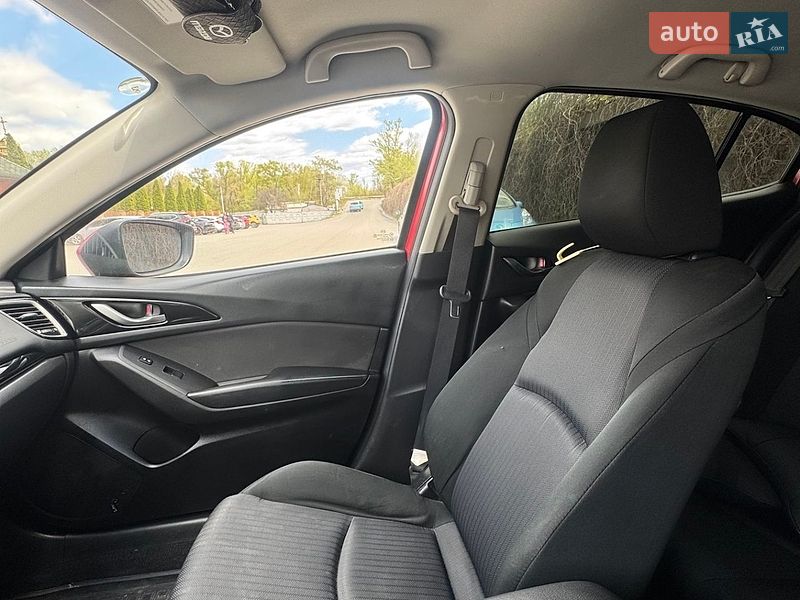 Хетчбек Mazda 3 2016 в Дніпрі фото 35 Хетчбек Mazda 3 2016 в Дніпрі