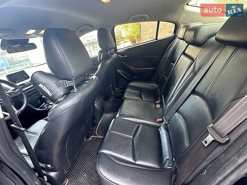 Седан Mazda 3 2016 в Одессе