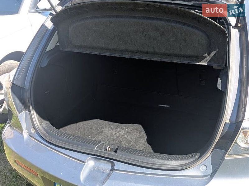 Хэтчбек Mazda 3 2006 в Кропивницком