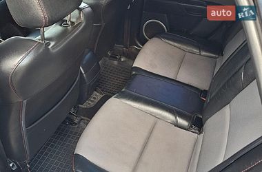 Хэтчбек Mazda 3 2004 в Чернигове
