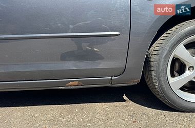 Хэтчбек Mazda 3 2005 в Иванкове
