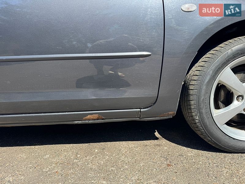 Хэтчбек Mazda 3 2005 в Иванкове