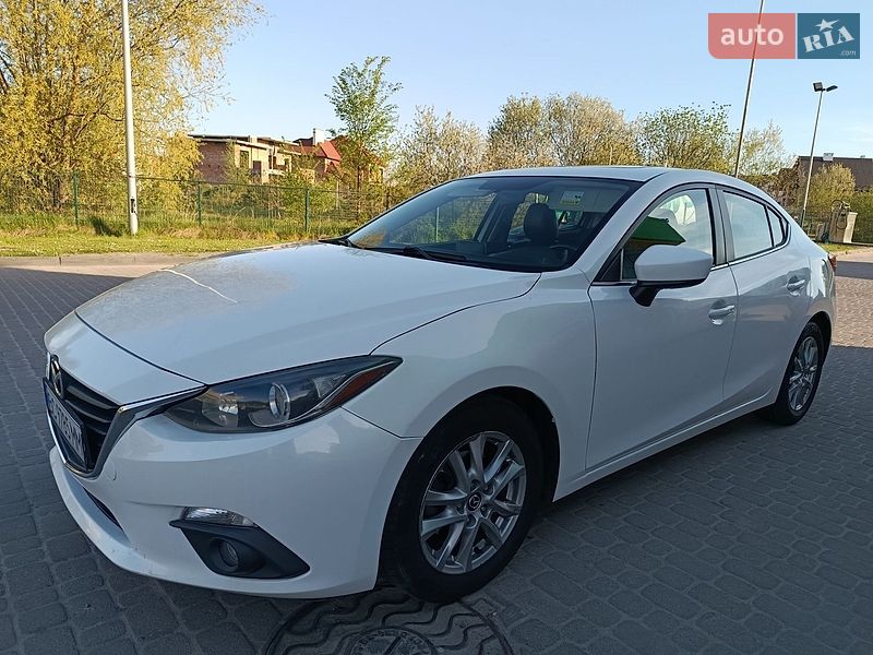 Седан Mazda 3 2014 в Львове