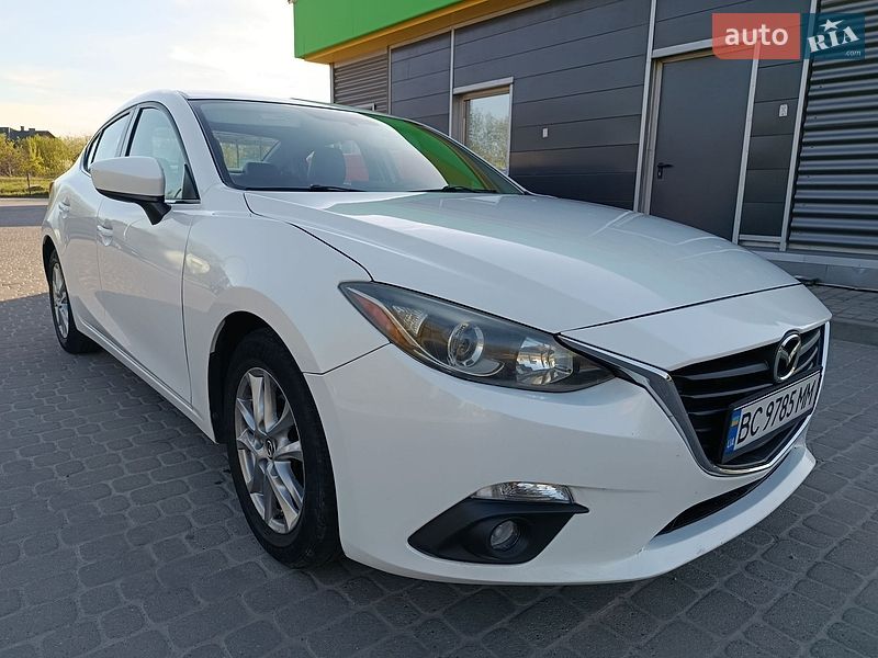 Седан Mazda 3 2014 в Львове