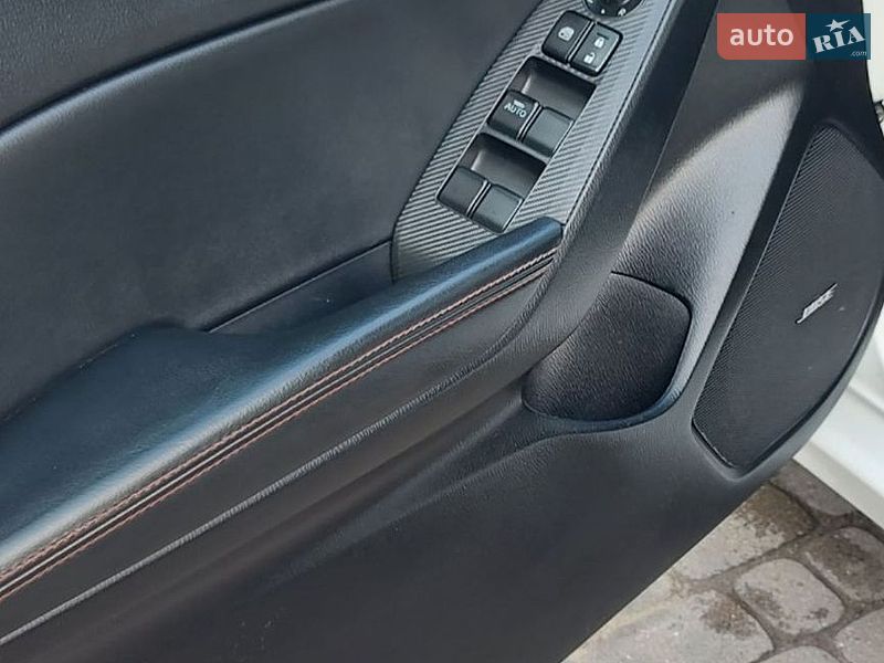 Седан Mazda 3 2014 в Львове