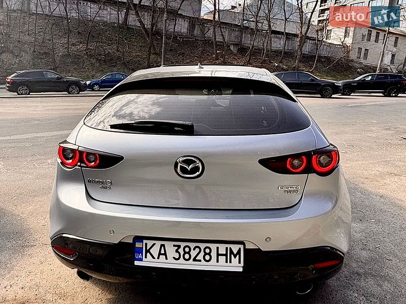 Хэтчбек Mazda 3 2022 в Киеве
