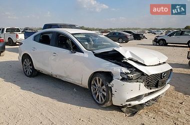 Седан Mazda 3 2021 в Холодноводке