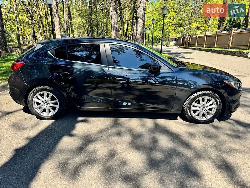 Хэтчбек Mazda 3 2014 в Чернигове