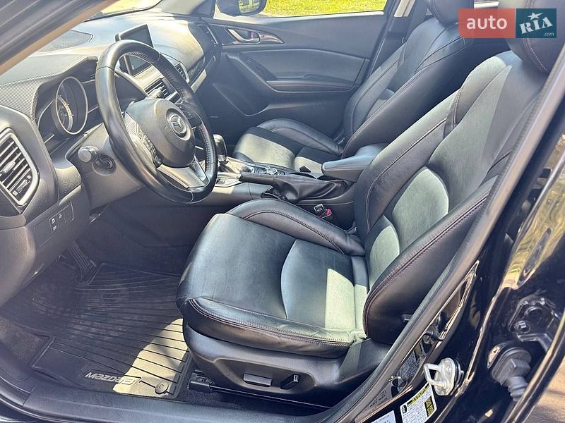 Хэтчбек Mazda 3 2014 в Чернигове