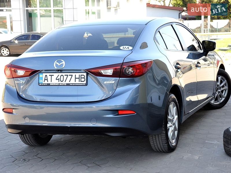 Седан Mazda 3 2016 в Львове