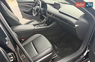 Хэтчбек Mazda 3 2023 в Львове