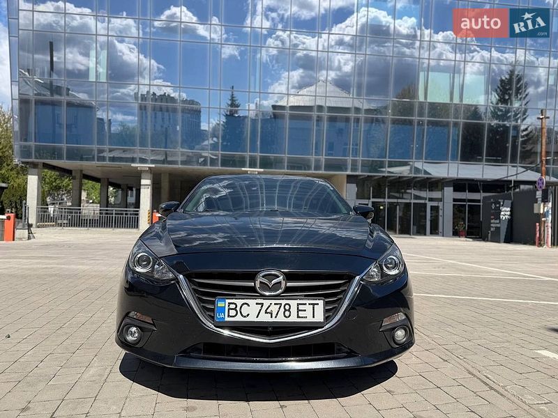 Седан Mazda 3 2014 в Львове