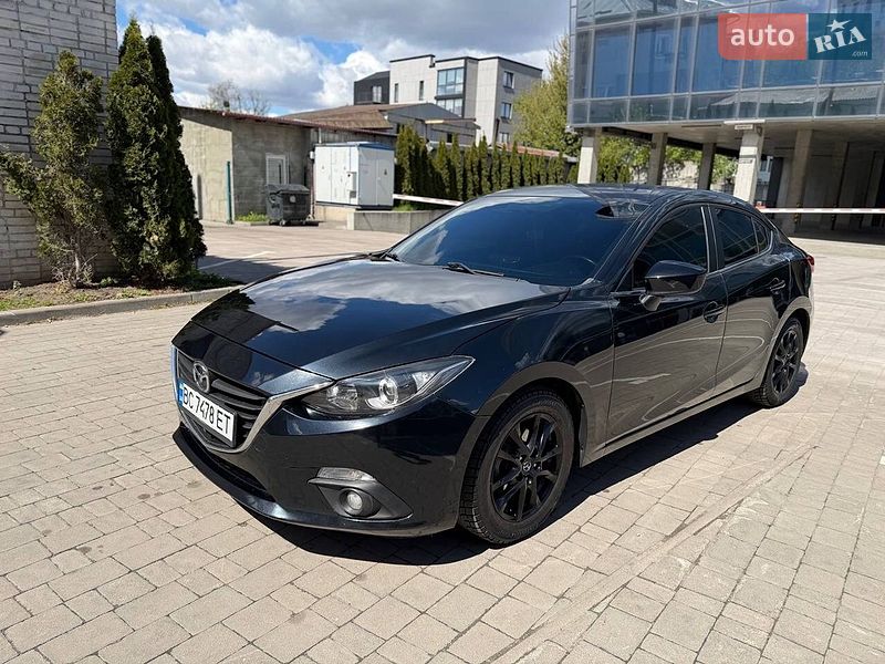 Седан Mazda 3 2014 в Львове