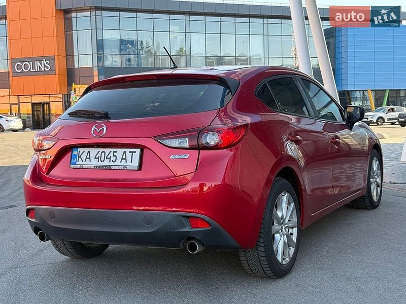 Хэтчбек Mazda 3 2016 в Киеве