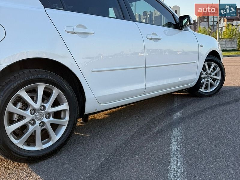 Седан Mazda 3 2008 в Ходосовке