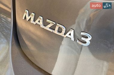 Хэтчбек Mazda 3 2019 в Ахтырке