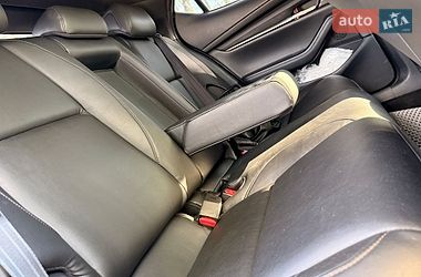 Хэтчбек Mazda 3 2019 в Ахтырке