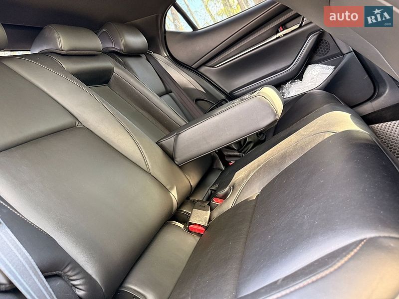 Хэтчбек Mazda 3 2019 в Ахтырке
