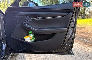 Хэтчбек Mazda 3 2019 в Ахтырке