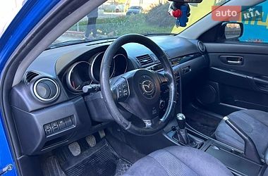 Хэтчбек Mazda 3 2005 в Могилев-Подольске