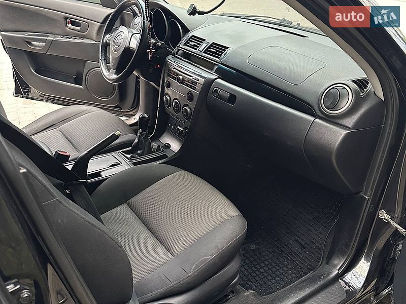 Седан Mazda 3 2006 в Львове