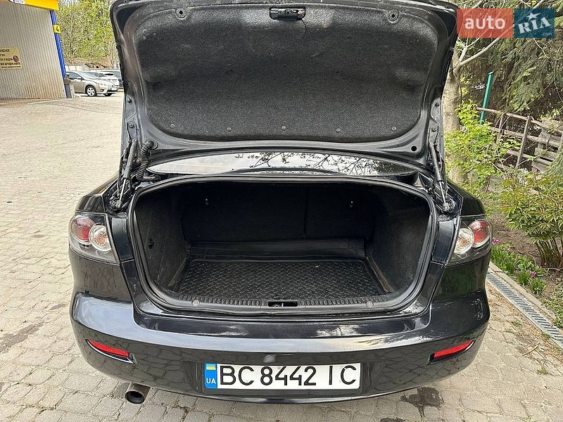 Седан Mazda 3 2006 в Львове