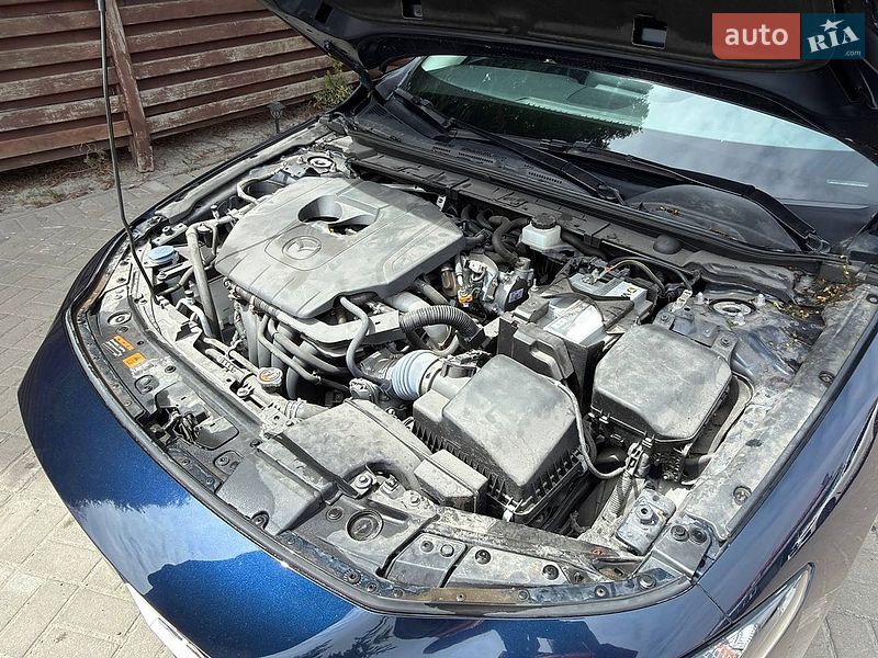 Седан Mazda 3 2023 в Львове