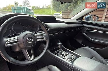 Седан Mazda 3 2023 в Львове