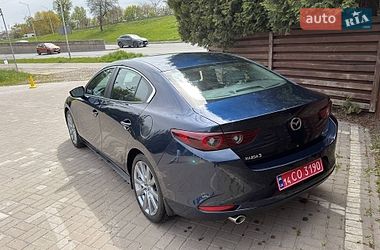 Седан Mazda 3 2023 в Львове