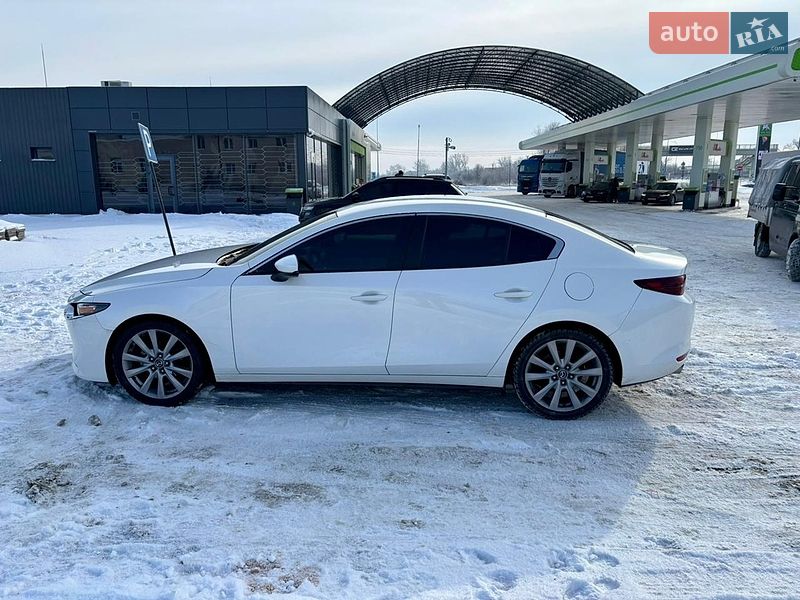 Седан Mazda 3 2019 в Борисполі
