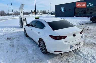 Седан Mazda 3 2019 в Борисполі
