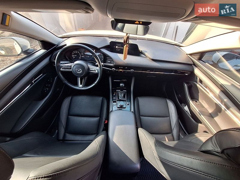 Седан Mazda 3 2019 в Борисполі