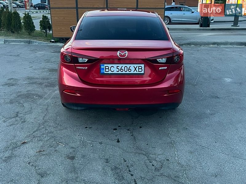 Седан Mazda 3 2017 в Львове