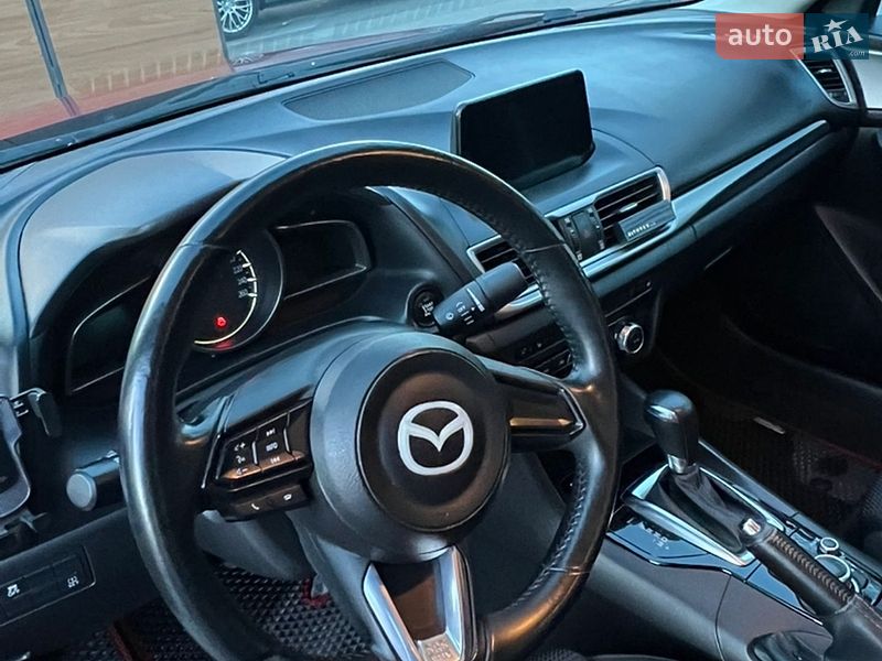 Седан Mazda 3 2017 в Львове