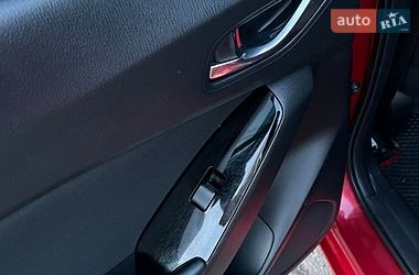 Седан Mazda 3 2017 в Львове