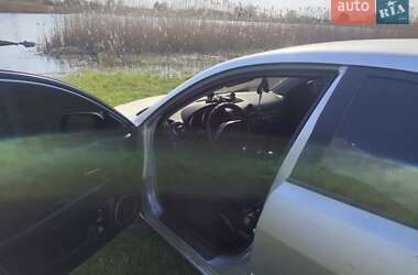 Седан Mazda 3 2004 в Харькове