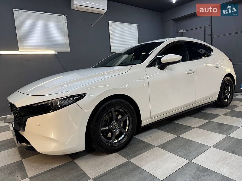 Хэтчбек Mazda 3 2019 в Киеве