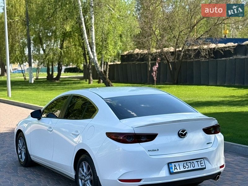 Седан Mazda 3 2020 в Киеве