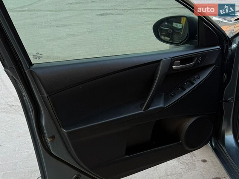 Седан Mazda 3 2012 в Бориславе фото 3 Седан Mazda 3 2012 в Бориславе