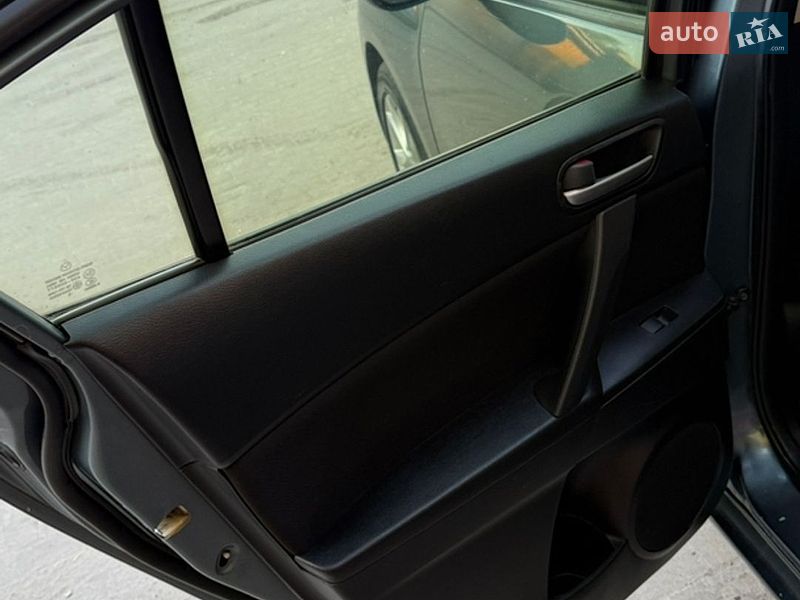 Седан Mazda 3 2012 в Бориславе фото 5 Седан Mazda 3 2012 в Бориславе