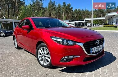 Седан Mazda 3 2017 в Киеве