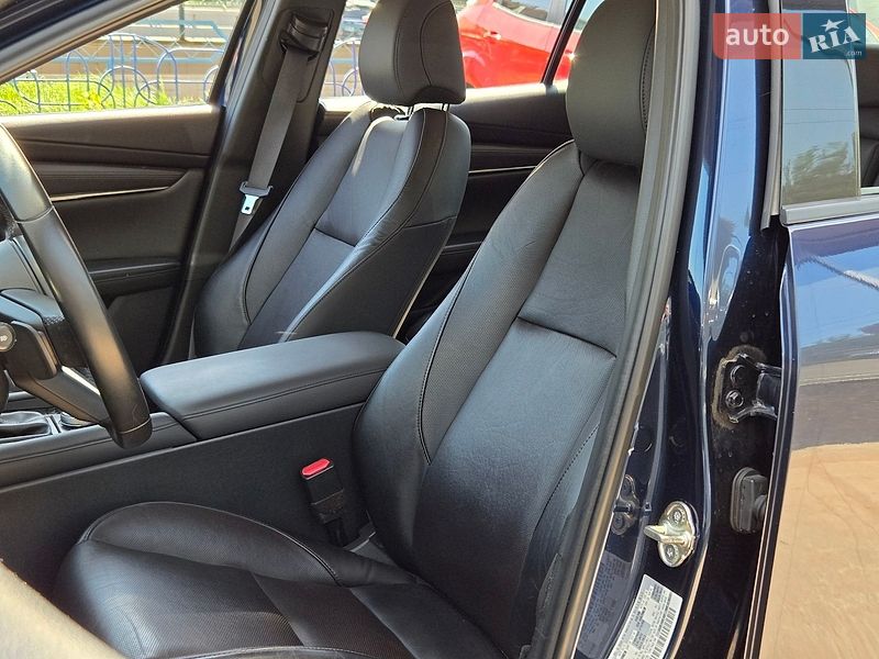 Седан Mazda 3 2019 в Києві