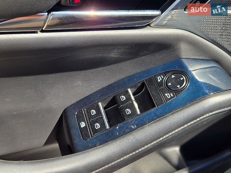 Седан Mazda 3 2019 в Києві