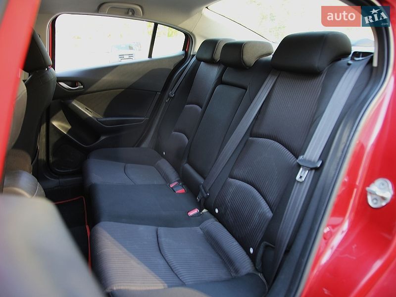Седан Mazda 3 2015 в Харькове