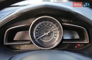 Седан Mazda 3 2015 в Харькове