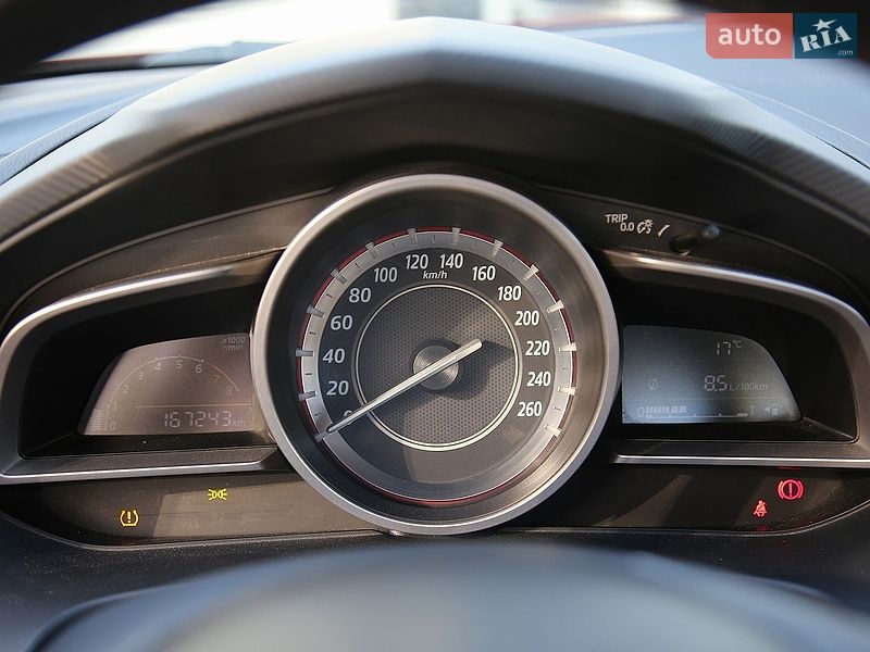 Седан Mazda 3 2015 в Харькове