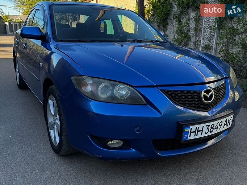 Седан Mazda 3 2004 в Одессе