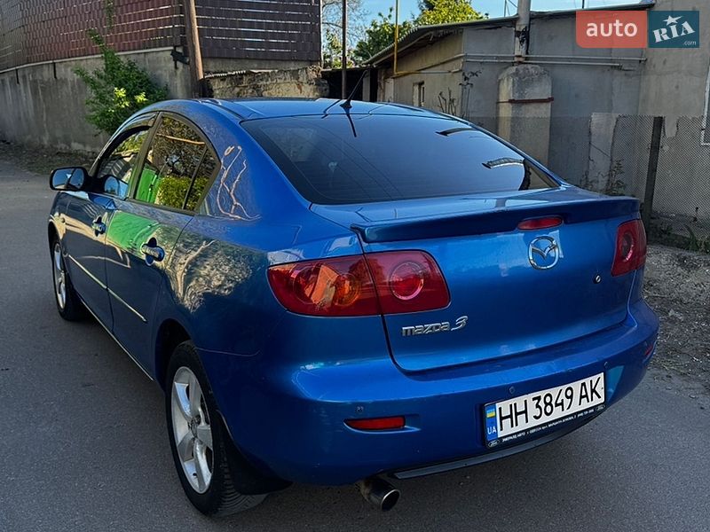 Седан Mazda 3 2004 в Одессе