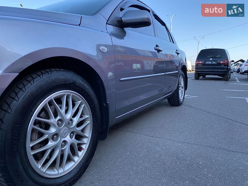 Хэтчбек Mazda 3 2006 в Киеве