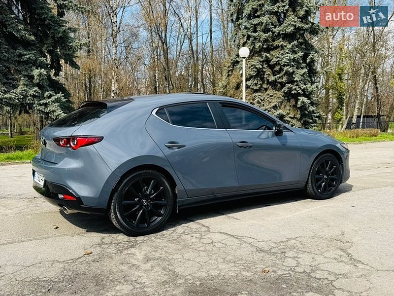 Хэтчбек Mazda 3 2023 в Киеве